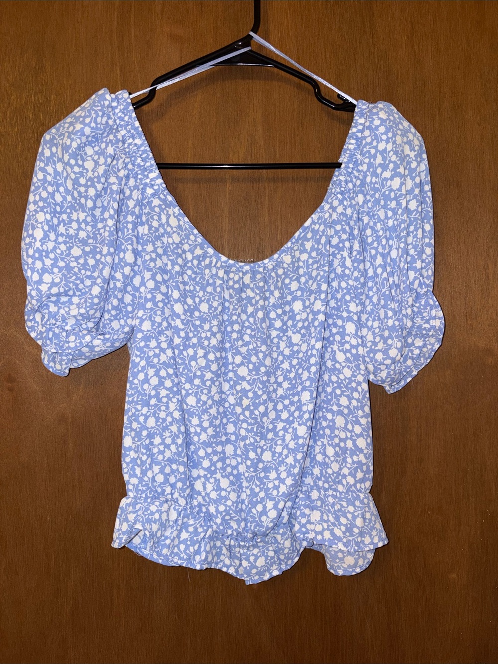 Sienna Sky Light Blue and White Floral Puff-Sleeve Blouse